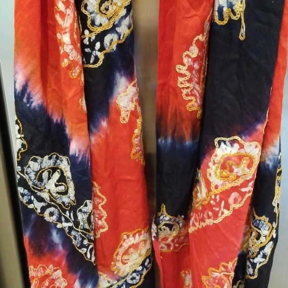 💕LF RAJ IMPORTS💕 Morrocan Tie-Dye Pattern Scarf - Picture 4 of 8